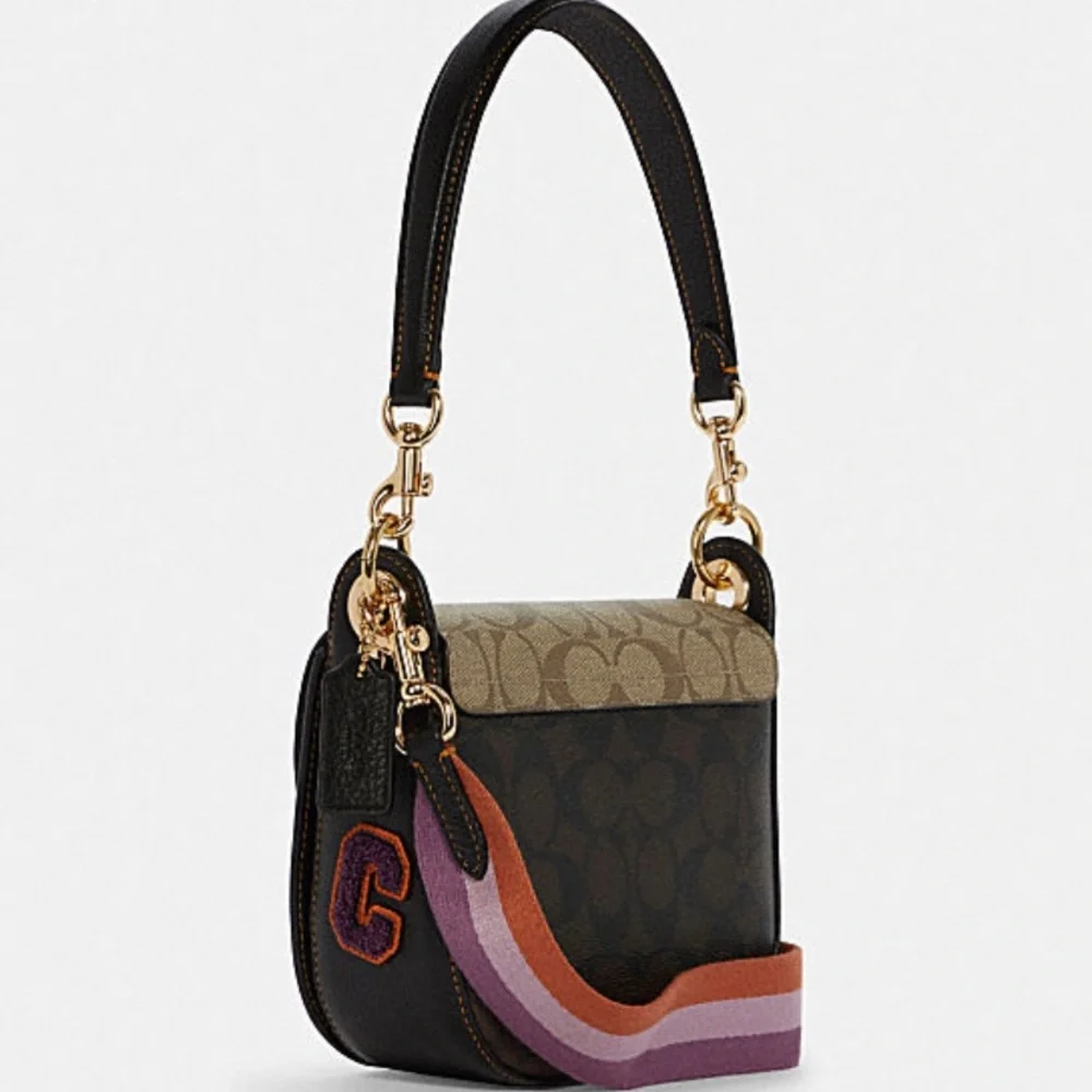 RARE🔥Authentic COACH SIGNATURE LEATHER  PATCHES FLAP SNAP SHOULDER/CROSSBODY - Picture 5 of 16